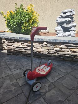 Kids Radio Flyer Scooter
