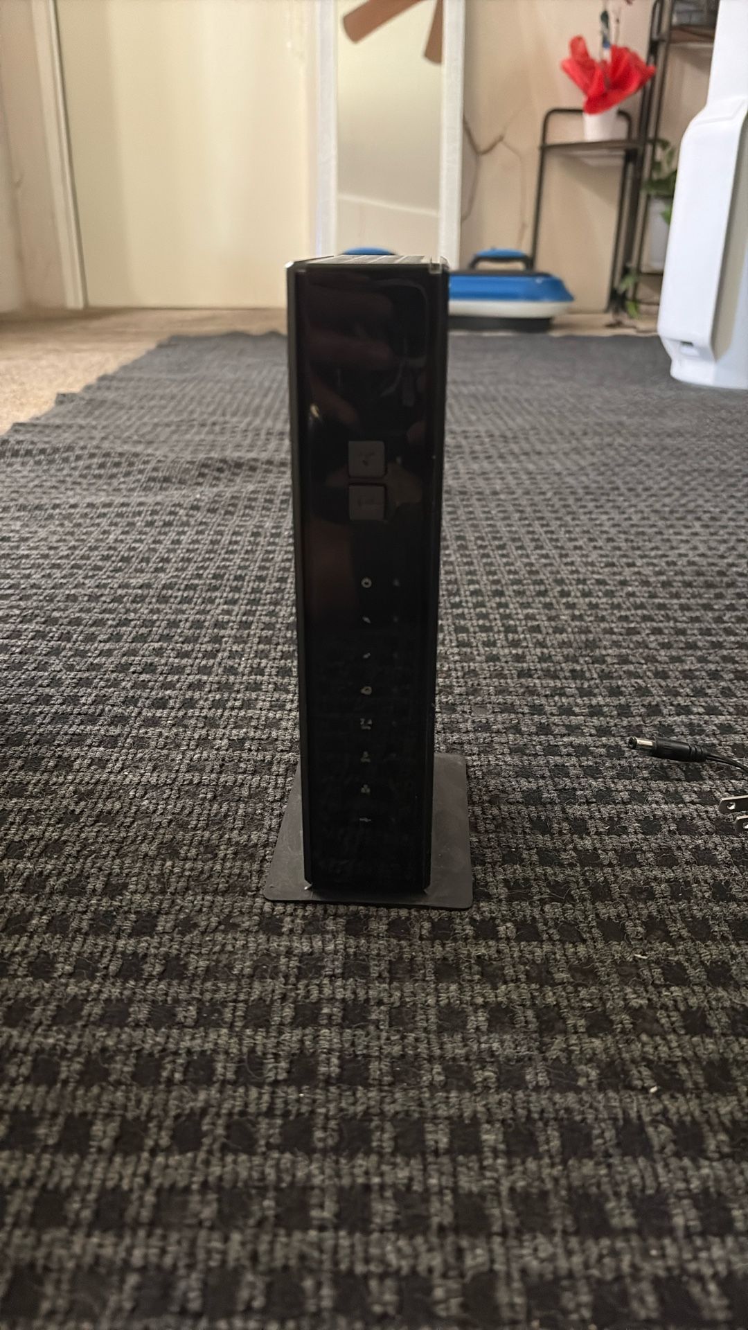 NetGear Cable Modem And WiFi Router All In One