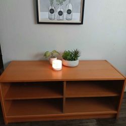 Ikea table Like New with glass doors ❌️NEED GONE ASAP!❌️