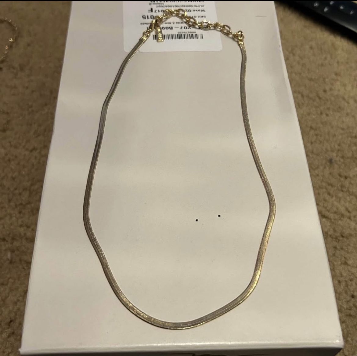 Gold Snake Chain Necklace with Sleek Design