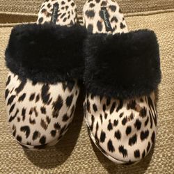 Victoria Secrets Slippers 
