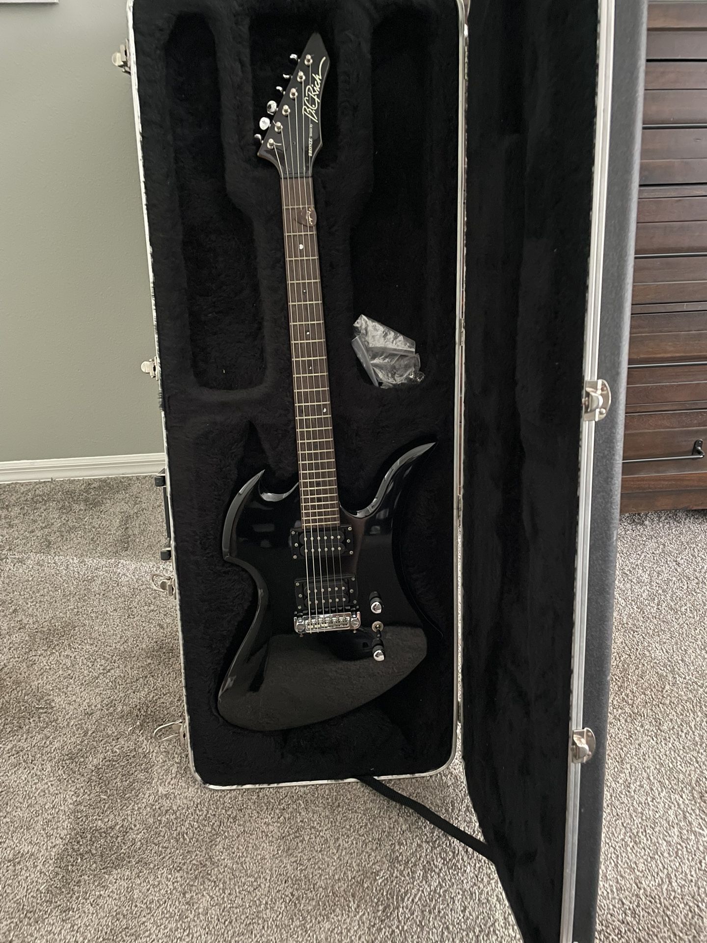 BC Rich Mockingbird