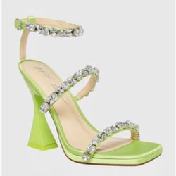Betsy Johnson Green Heels Size 8 And 8.5