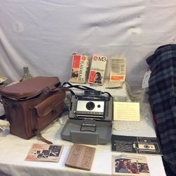 Vintage POLAROID Land Camera Automatic 103