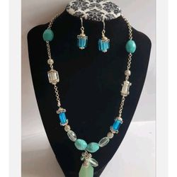 Avon 2007 Turquoise Coloured Necklace Gift Set With Seaglass Accents # F3184781