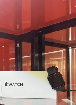 Apple Watch SE (2nd gen) 44mm