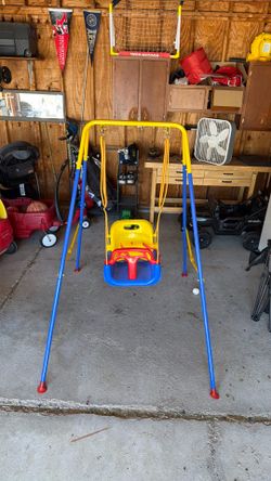 Baby swing