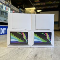 MacBook Pro 13 inch & MacBook Air M2 Chip Available 