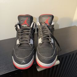 Jordan 4 Bred Size 9 Used Good Conditions 