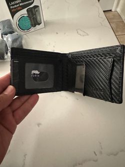 Furid Men Wallet with Money Clip and AirTag
