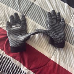 Nike alpha gloves