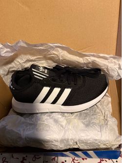 Adidas shoes Women’s size 6