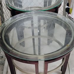 $ 50 Set Of 3 Glass And Wood Tables