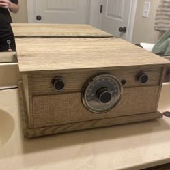 Record Player/Speaker
