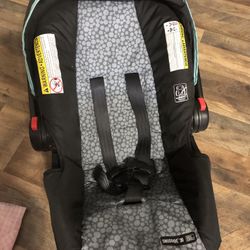 Snugride 30 Infant Car seat With Base 
