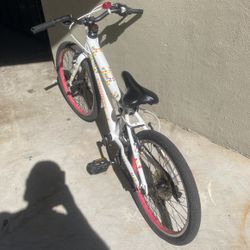 $40 Girl bike Like New 
