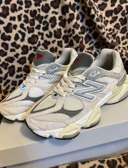 New Balance Sneakers