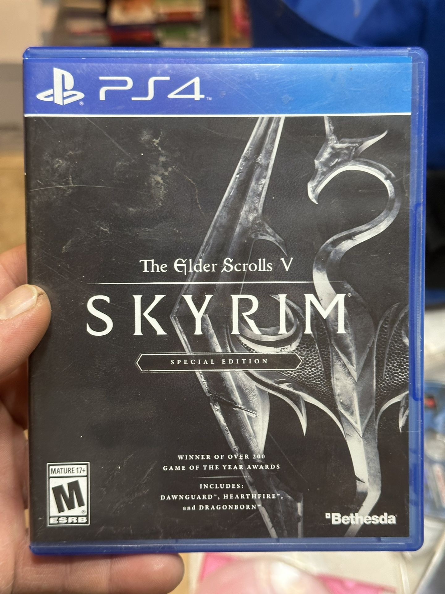 PS4 - Elder Scrolls V: Skyrim