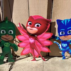 Props/ Cutouts   3’   $50 Set Of 2 