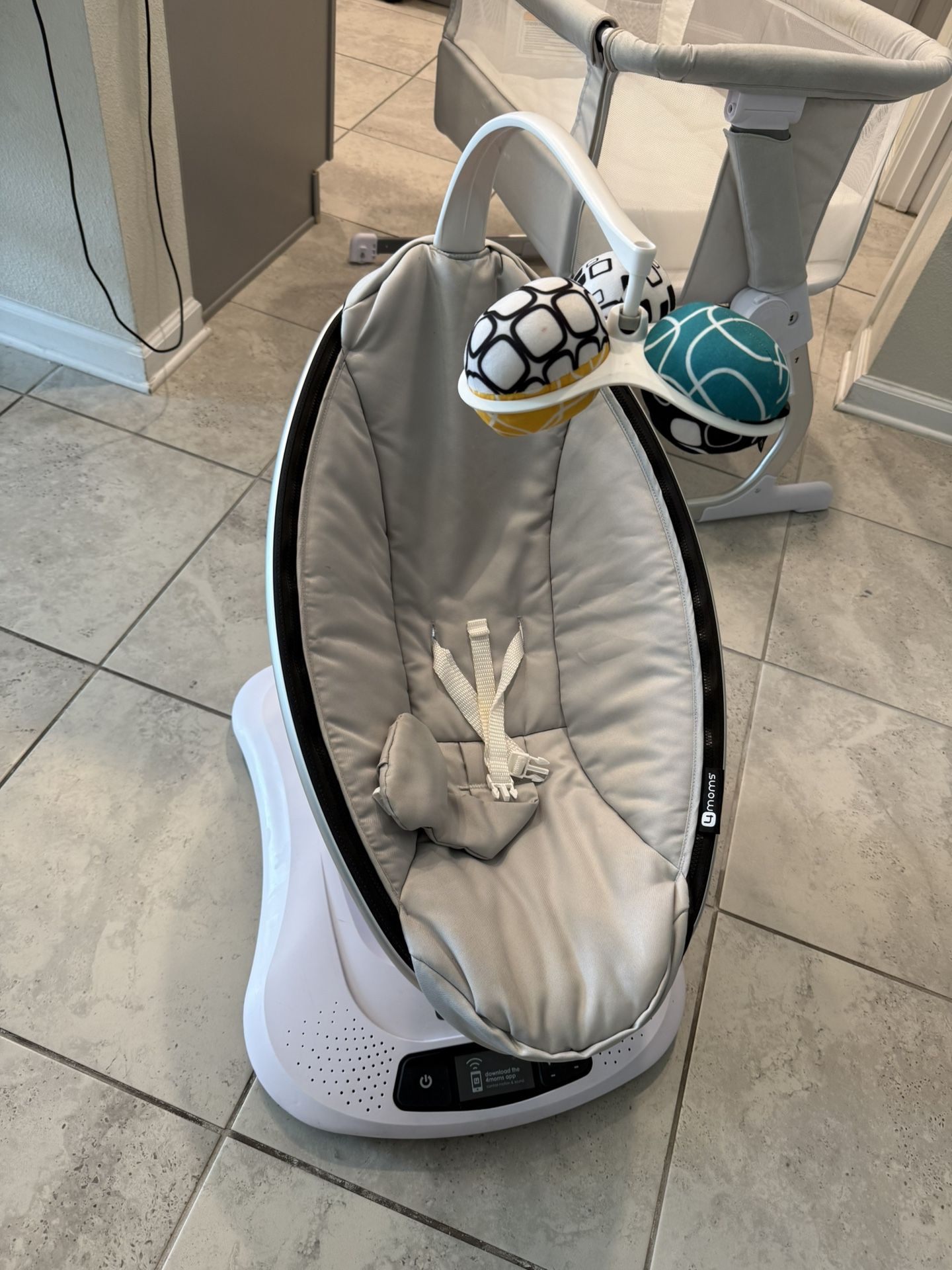 4Moms mamaroo Bouncer / swing Multi Motion
