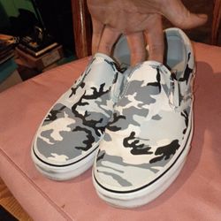 Women's Vans Off The Wall BRAND NEW W/O BOX SIZE 10