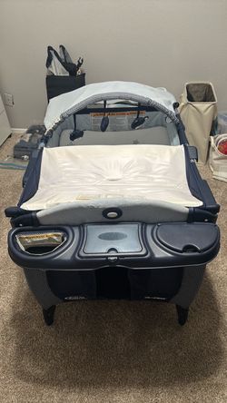 Pack n Play with Bassinet and Extra Foldable Mattress