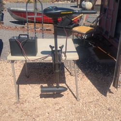 Minn Kota Trolling Motor, 5 Fwd Speeds, 3 Rev.Speeds. Great Condition,No Damage. Comes With A New 12 V. Deep Cycle Battery. Ready To Go.