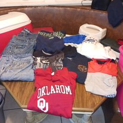 Mens size Larges Clothing LOT #5