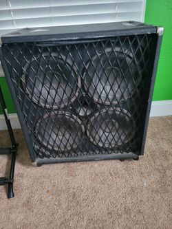 Ampeg 500 WATT RMS 1000 WATT Program Cab