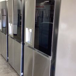 Side-By-Side With Dual Icemaker