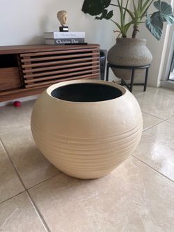 Large Round Ceramic Planter Pot