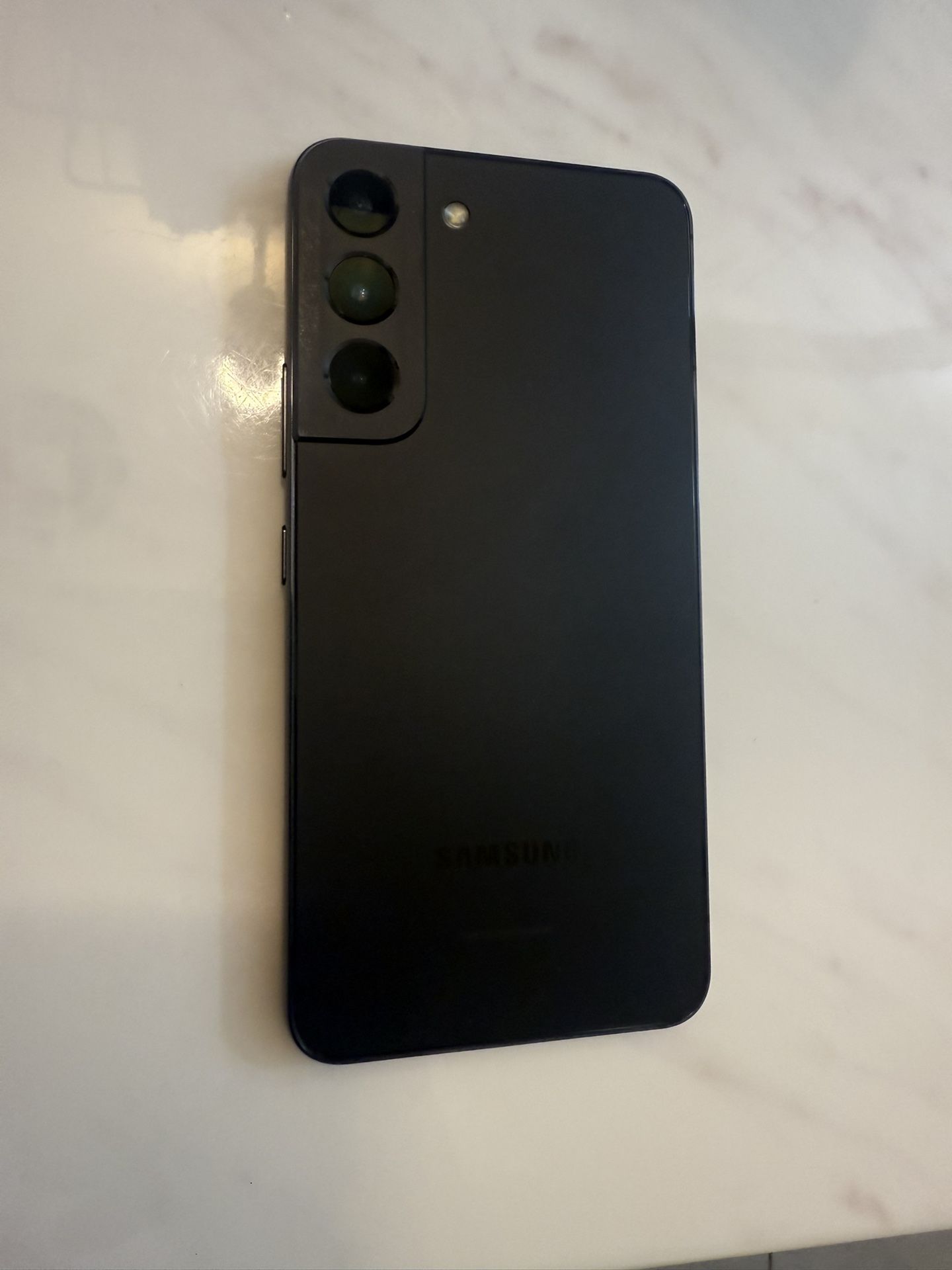 UNLOCKED SAMSUNG GALAXY S22 PLUS/READY FOR USE