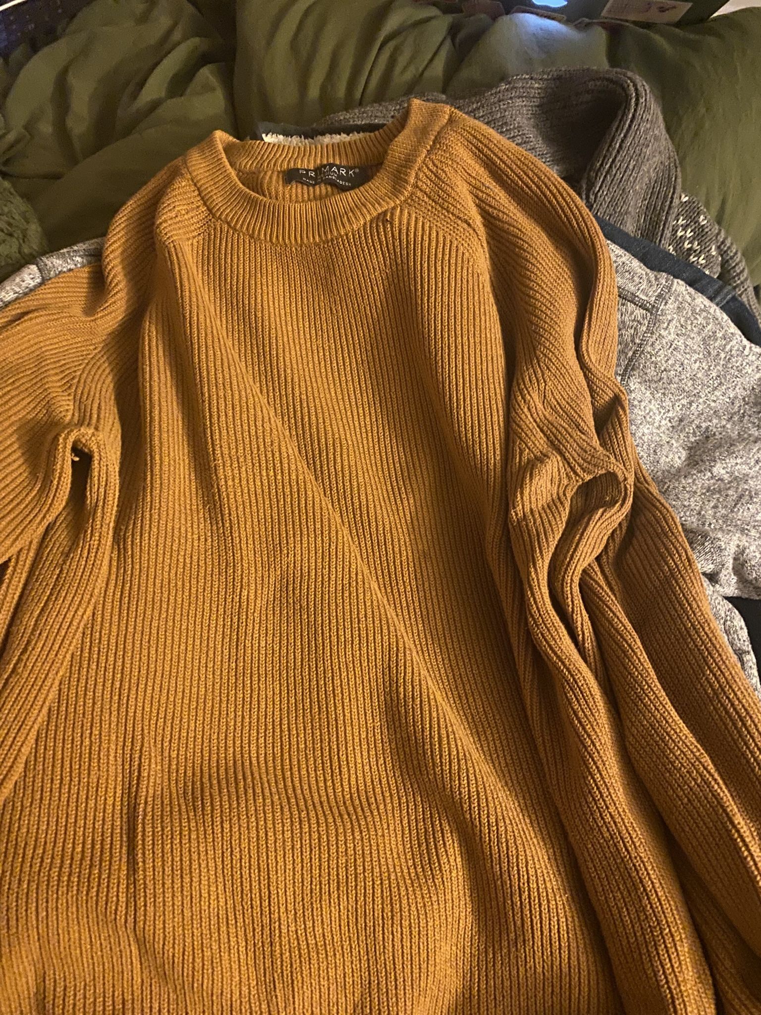 Pullover Sweater(gold)