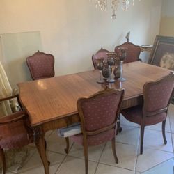 Victorian Dining Room Table 42”x79 with a 15” leaf that can be removed