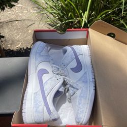 Nike Dunk Low Purple Pulse W9.5 M8