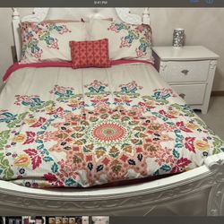 3 Pieces Full Size Bed Room Set 