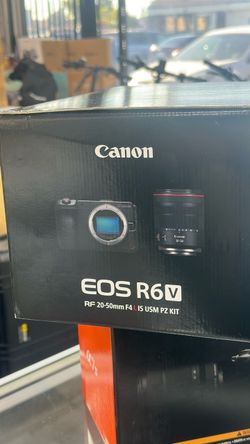 Canon EOS R6 V Mirrorless Camera with 20-50mm f/4 Lens
