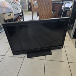42in TV Works Great. Can Test Before You Leave. 