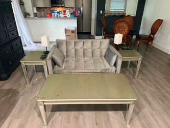 Couch set