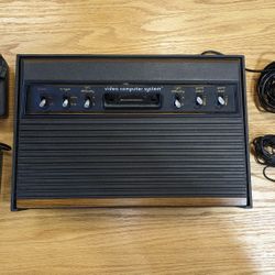 Atari 2600 Video Game System 