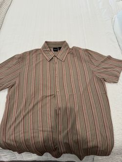 Hugo boss men’s button-down short sleeve shirt Hugo boss men’s button-down short sleeve shirt