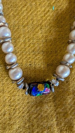 Vintage Faux Pearls Necklace 