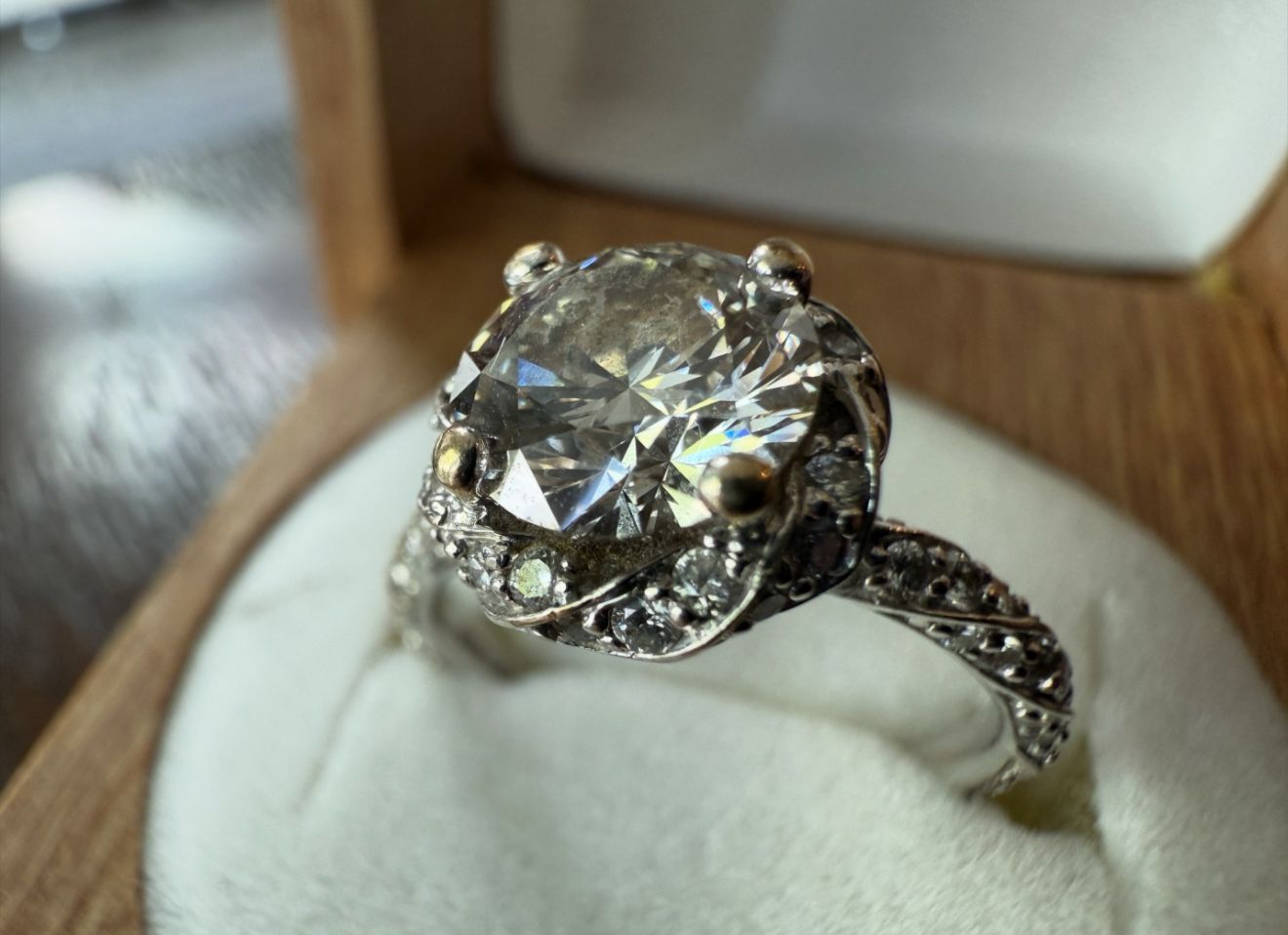 1.3 carat Cordoba Diamond Ring and diamond Wedding Band