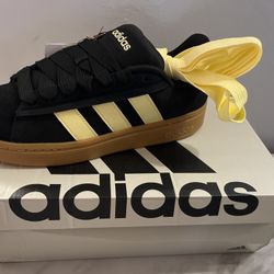 Adidas 9.5 Women