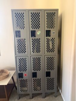 Metal locker with 6 cabinets