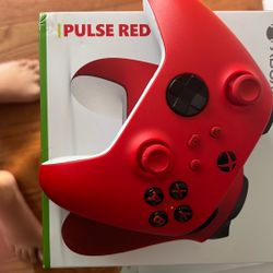 Xbox Controlle And Batteries