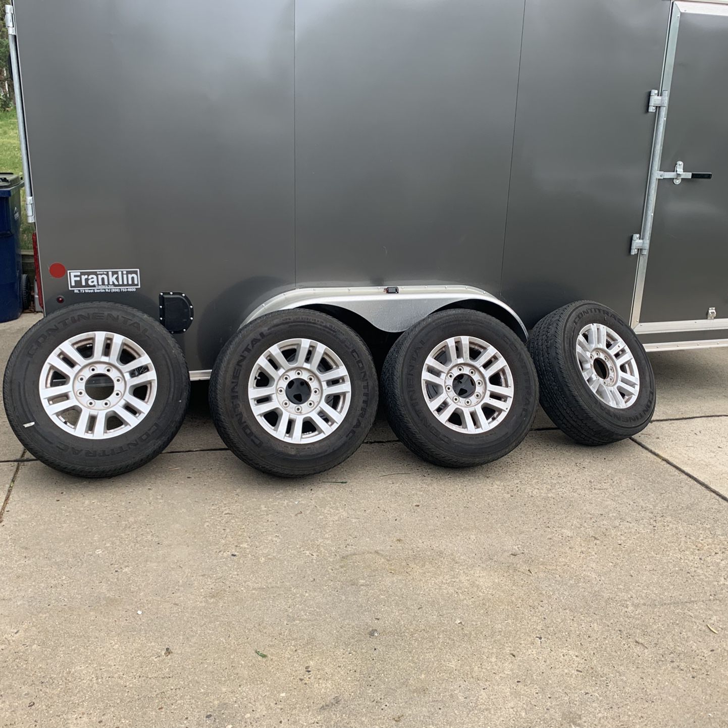 Ford F-350 Wheel and Tire Used No TPMS