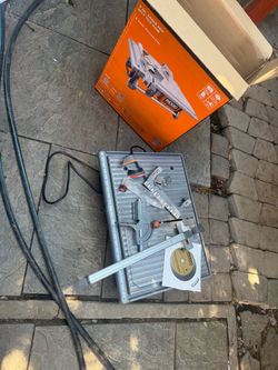 RIDGID 6.5-Amp 7 in. Blade Corded Table Top Wet Tile Saw