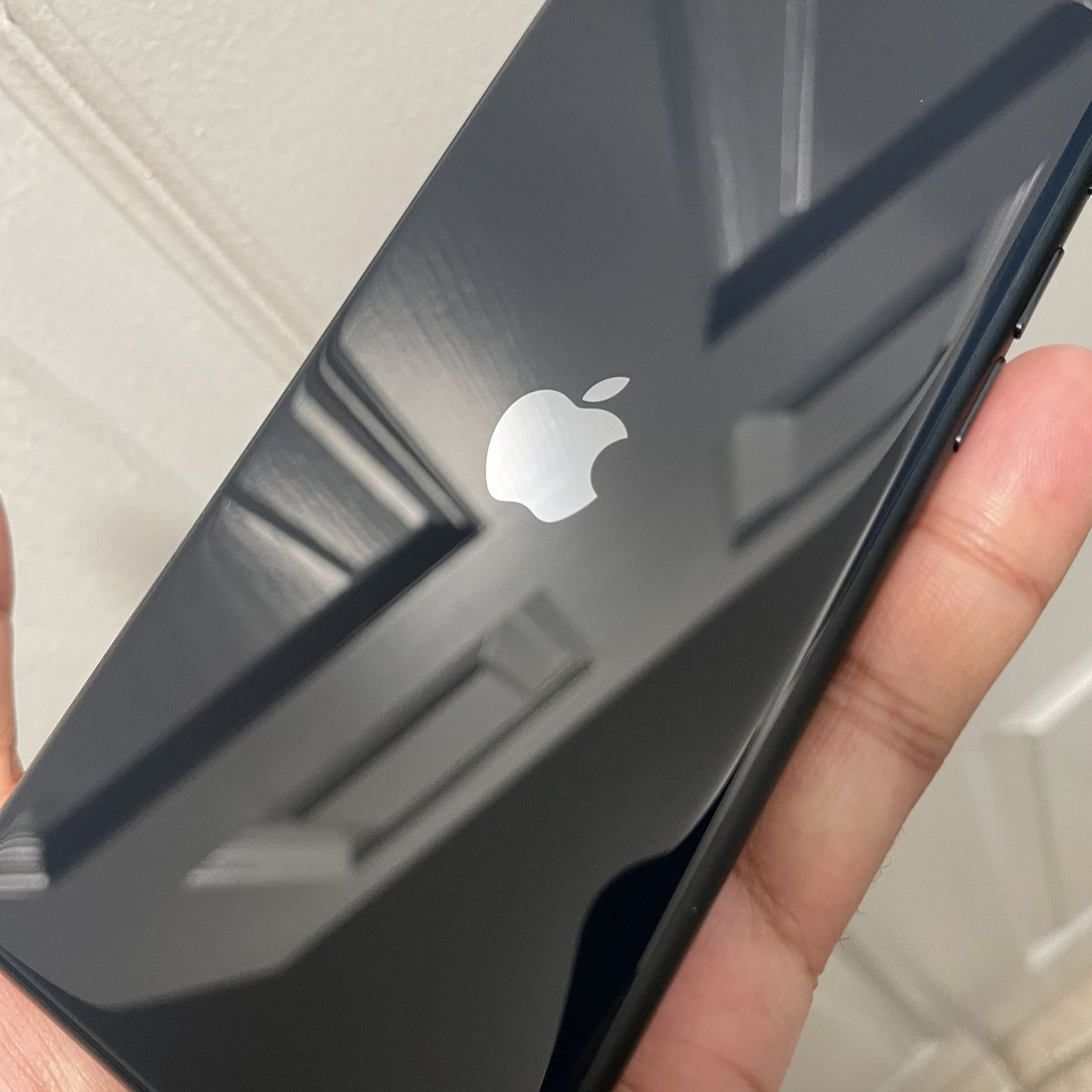 UNLOCKED iPhone SE 3rd Gen 2022 5G (64GB) / MMX53LL/A for Sale in