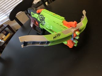 NERF Zombiestrike Crossfire Bow Blaster